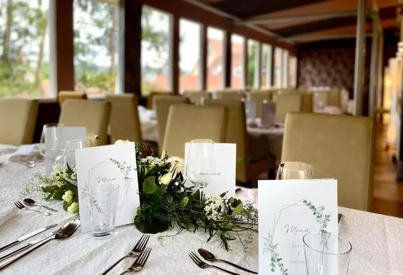 Отель Am Schloss  Superior