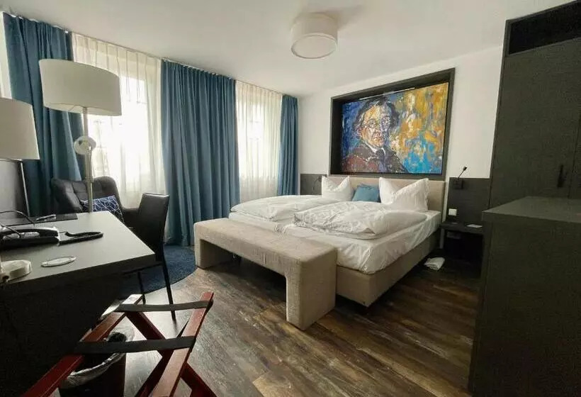 Отель Am Schloss  Superior