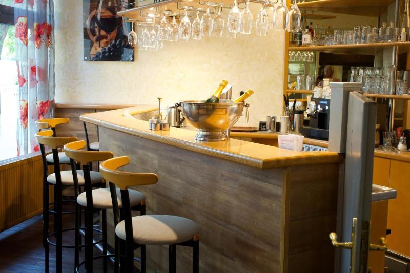 בית מלון כפרי Central