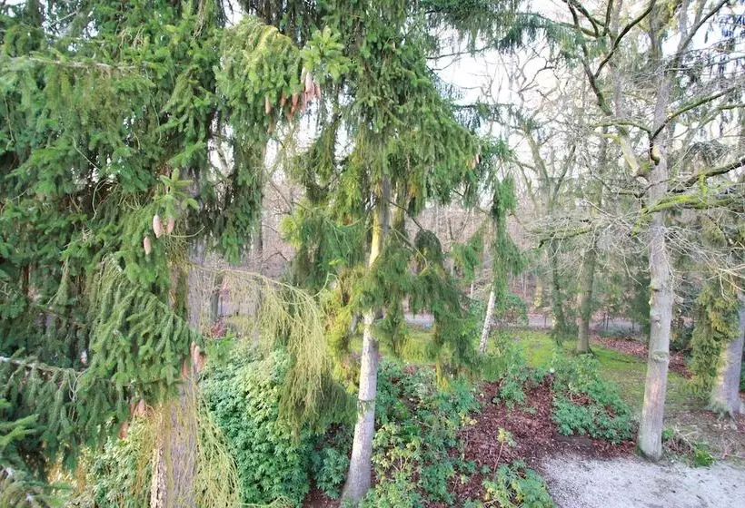 Отель Hardtwald