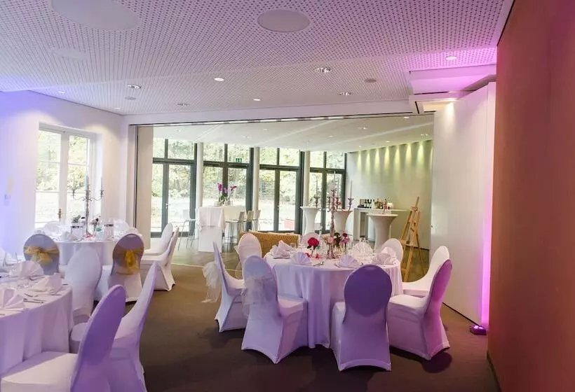 Отель Hardtwald