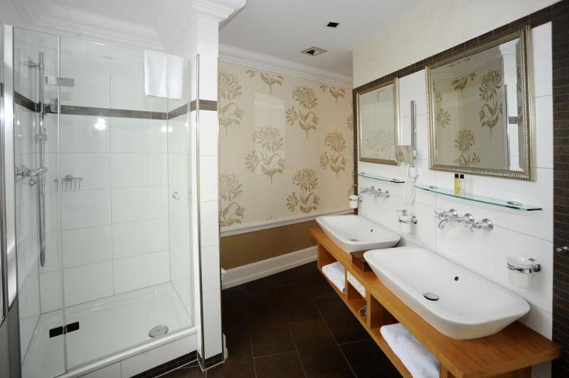 Heliopark Bad Hotel Zum Hirsch