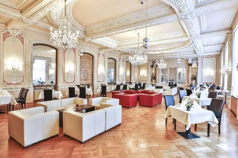 Heliopark Bad Hotel Zum Hirsch