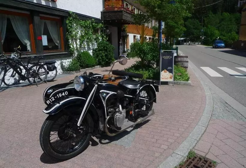 호텔 Hirsch Mit Café Klösterle