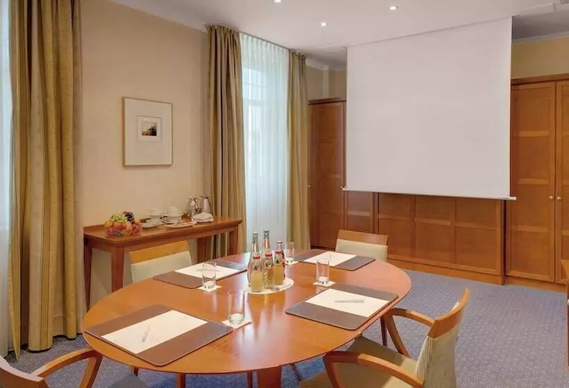 ホテル Oranien Wiesbaden