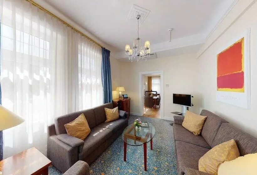 ホテル Oranien Wiesbaden