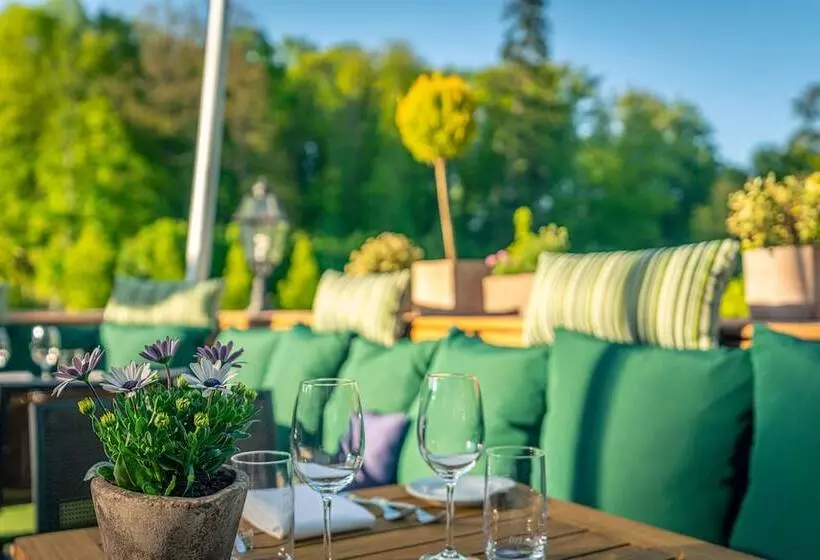 Romantik Hotel Landschloss Fasanerie