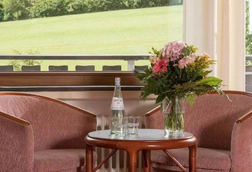 호텔 Sauerland Alpin