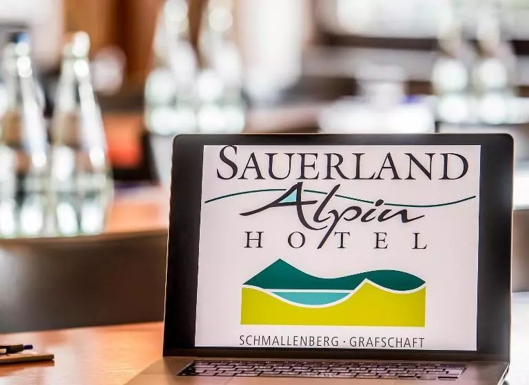 호텔 Sauerland Alpin