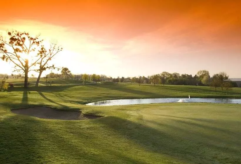 Wald & Schlosshotel Friedrichsruhe