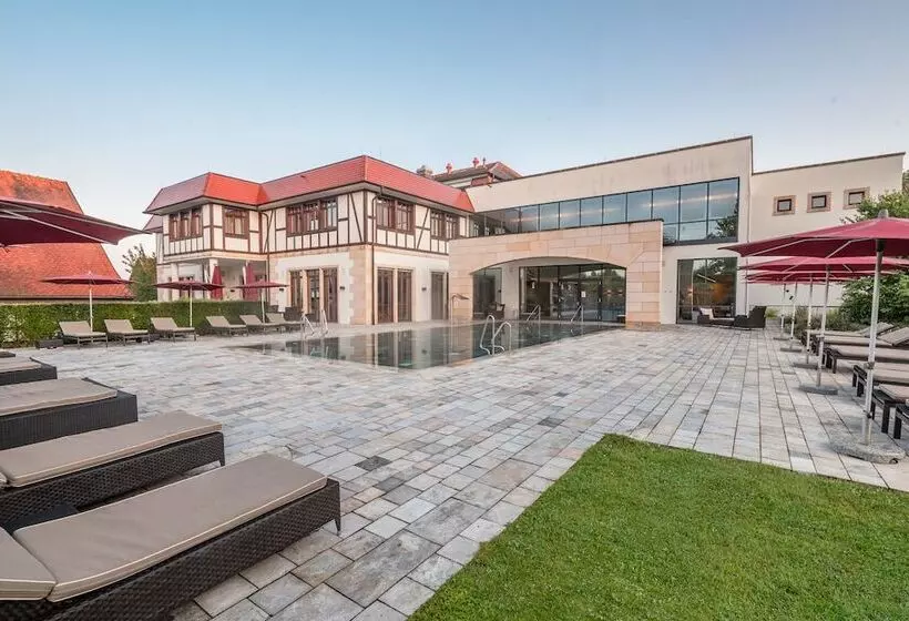 Wald & Schlosshotel Friedrichsruhe