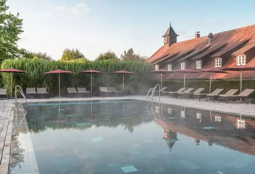 Wald & Schlosshotel Friedrichsruhe