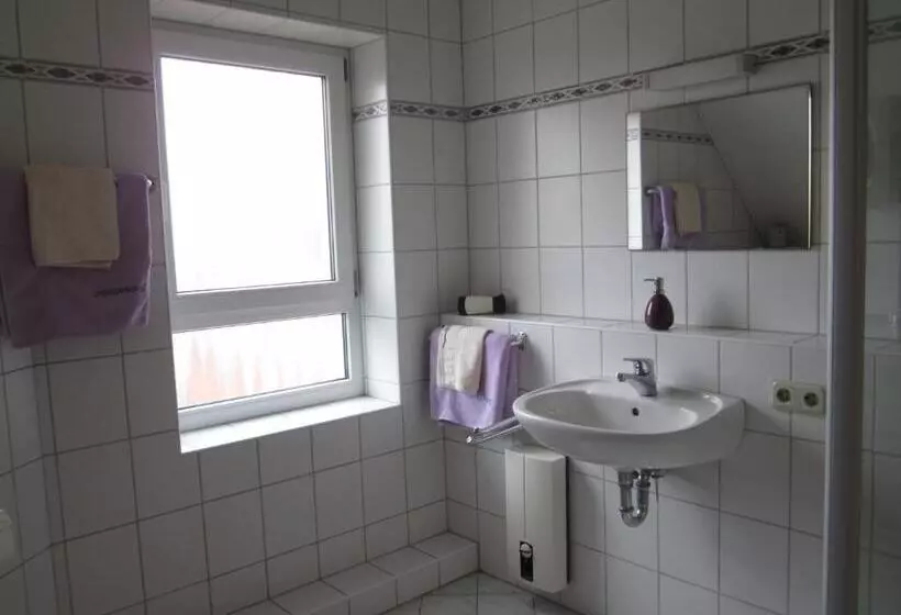 فندق Waldparkstube