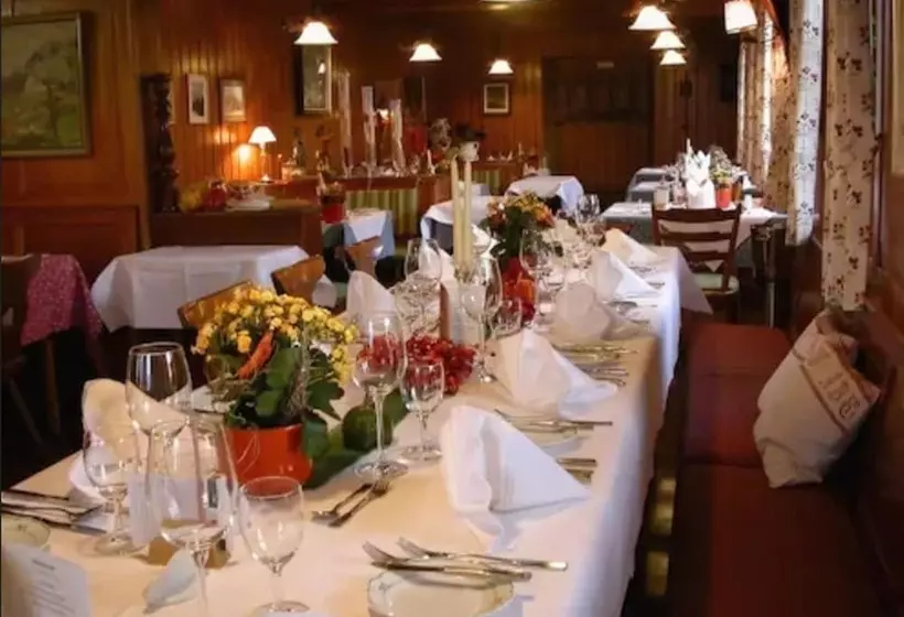 Landidyll Hotel Zum Kreuz