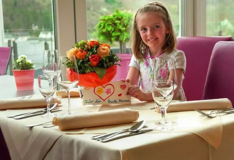 Moselstern Hotel Brixiade &triton