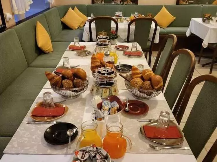 Hotel Brack