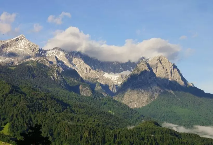 Hotel & Gasthof Fraundorfer