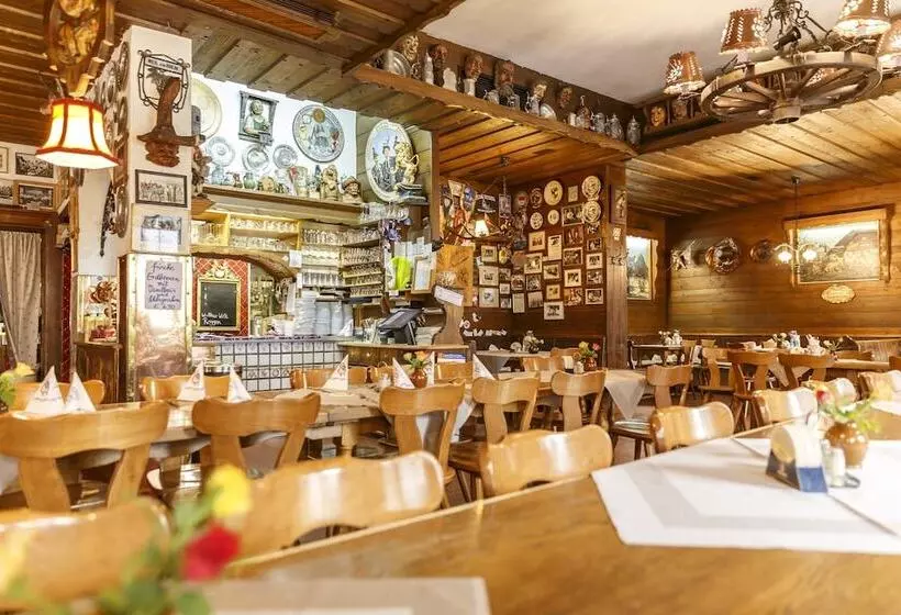 Hotel & Gasthof Fraundorfer