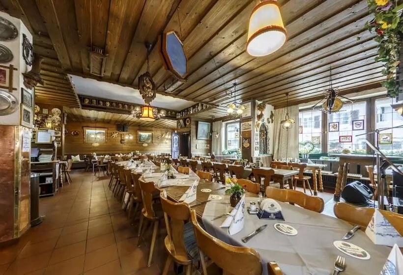 Hotel & Gasthof Fraundorfer