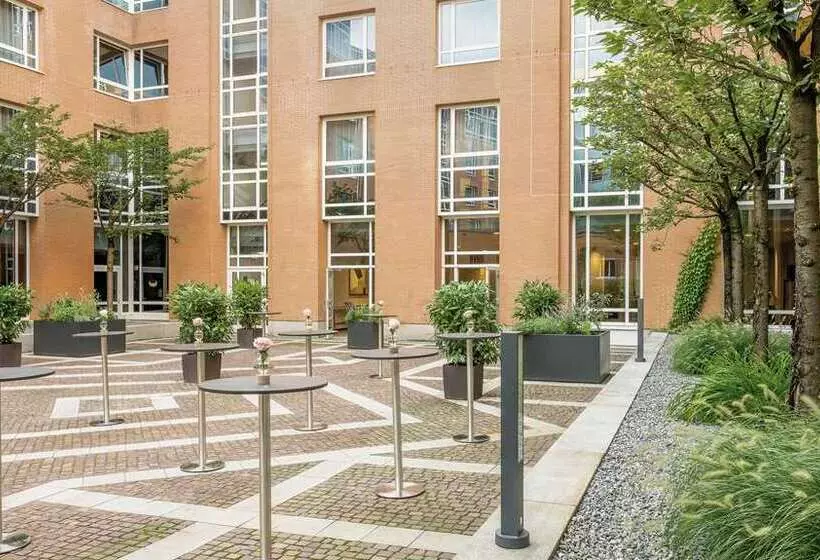 Hotelli Hilton Munich City