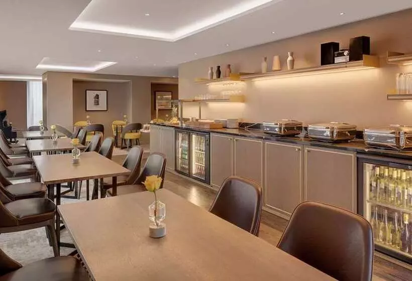 Hotelli Hilton Munich City