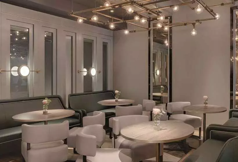 Hotelli Hilton Munich City