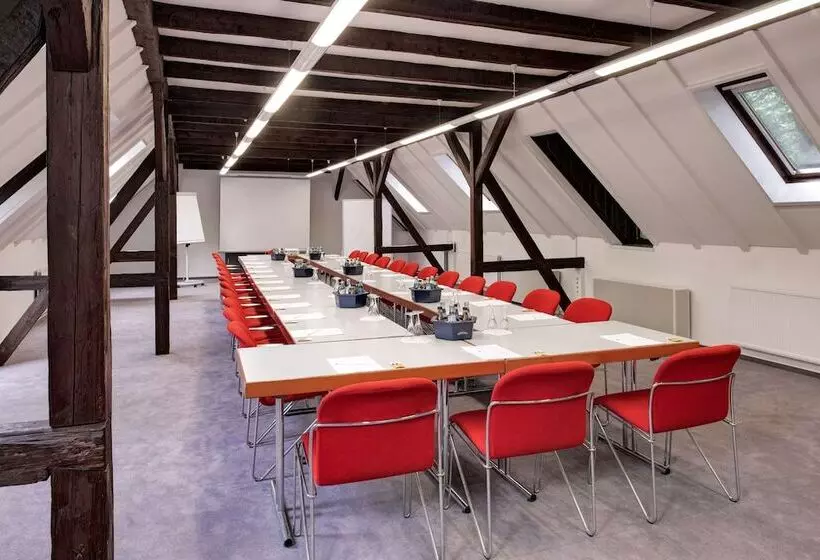 هتل Schloss Eckberg