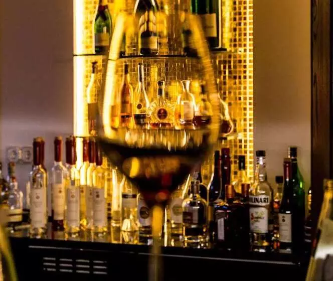 هتل Schloss Eckberg