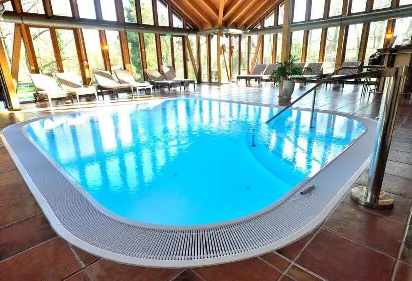 Schlosshotel Weyberhöfe