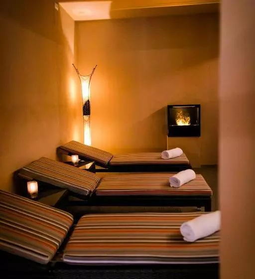 Schlosshotel Weyberhöfe