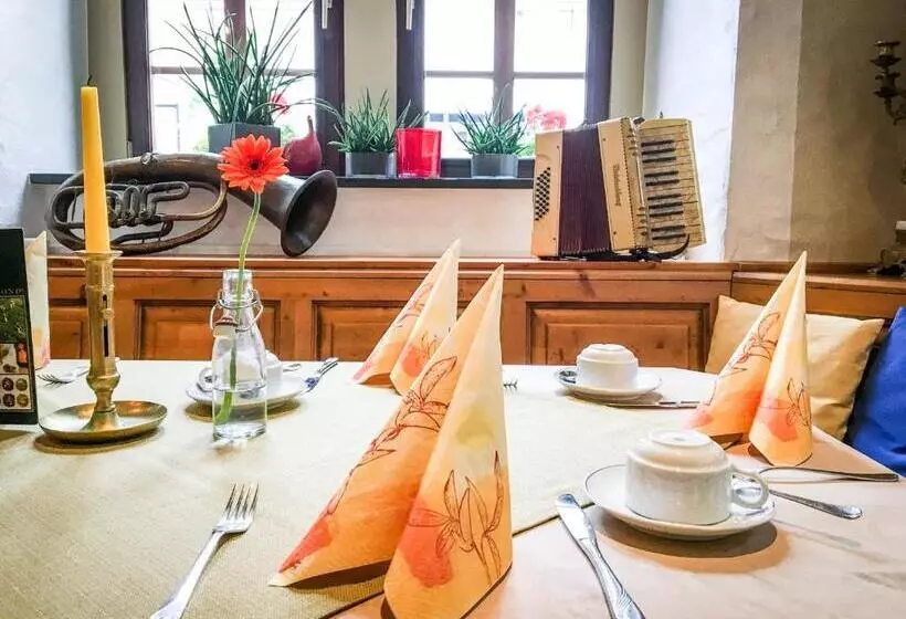 酒店 Vier Jahreszeiten