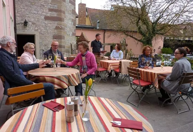 酒店 Vier Jahreszeiten