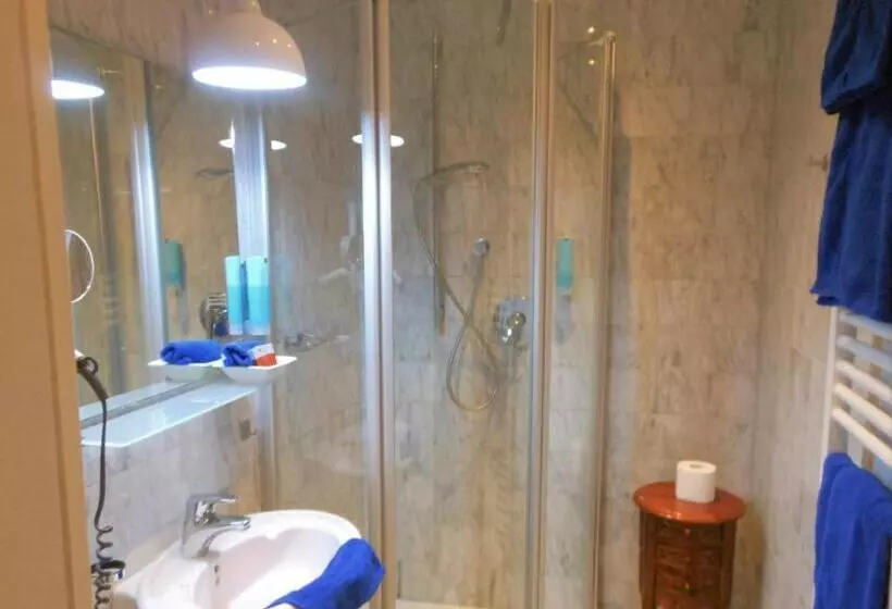 酒店 Vier Jahreszeiten