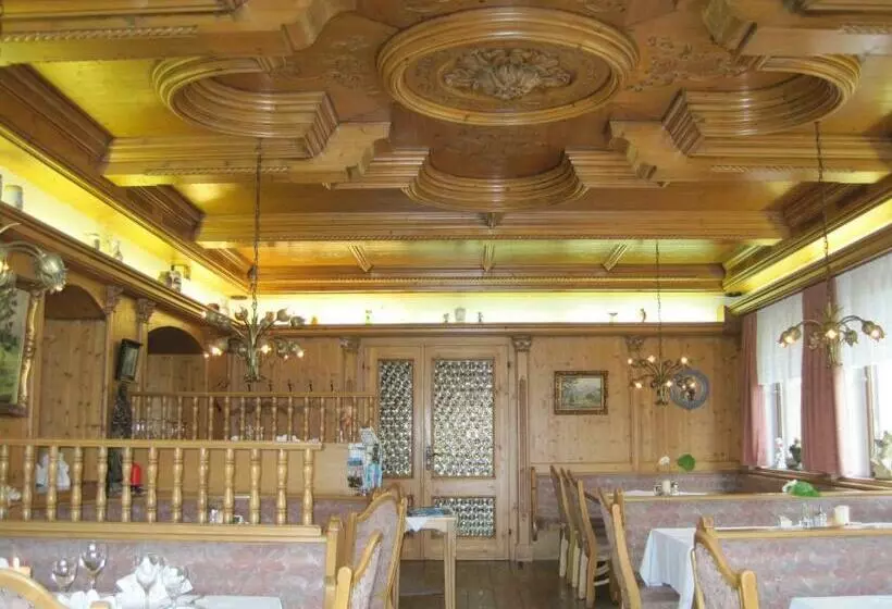 Отель Zur Schönen Aussicht