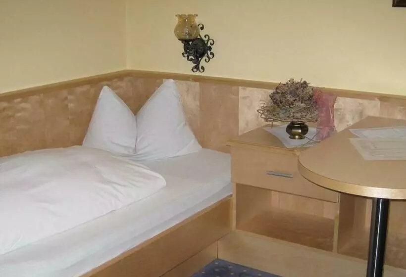 Отель Zur Schönen Aussicht