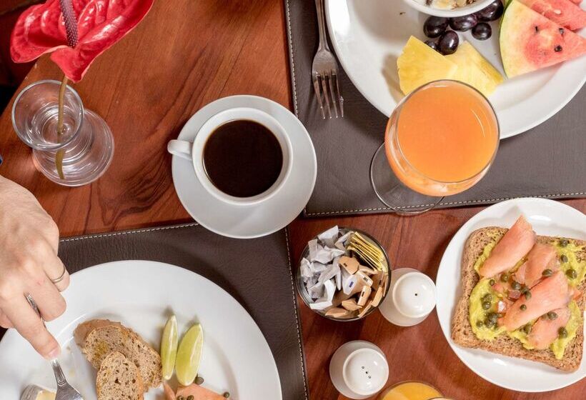 مسافرخانه Hodelpa Nicolas de Ovando