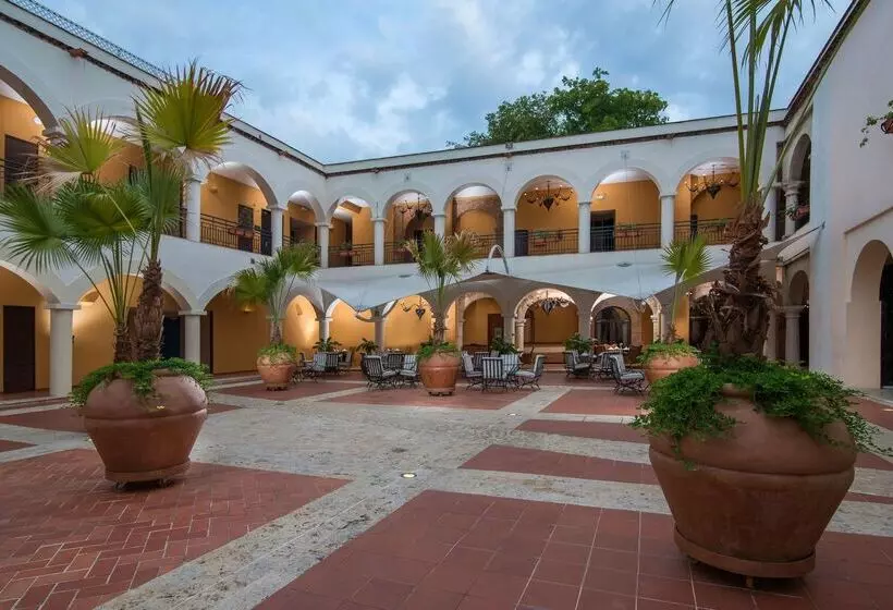 Fogadó Hodelpa Nicolas de Ovando