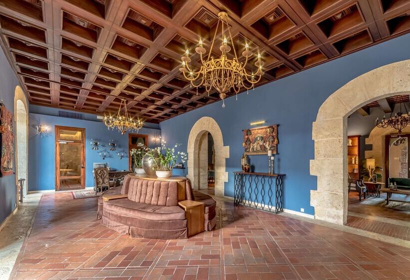 مسافرخانه Hodelpa Nicolas de Ovando