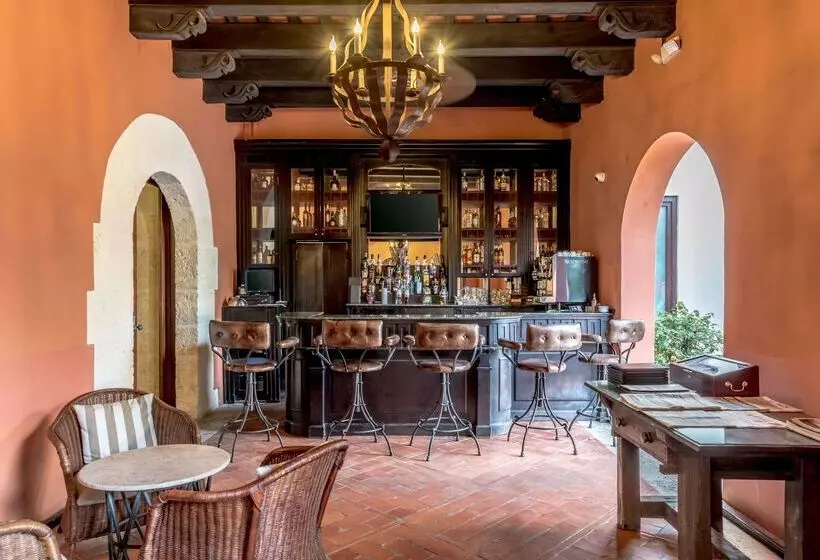 Fogadó Hodelpa Nicolas de Ovando