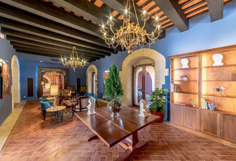 Fogadó Hodelpa Nicolas de Ovando