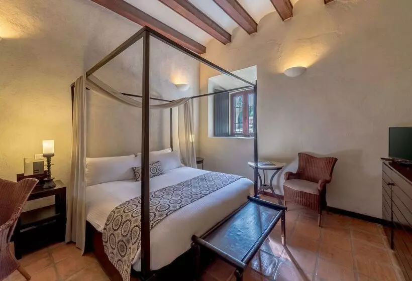 Fogadó Hodelpa Nicolas de Ovando