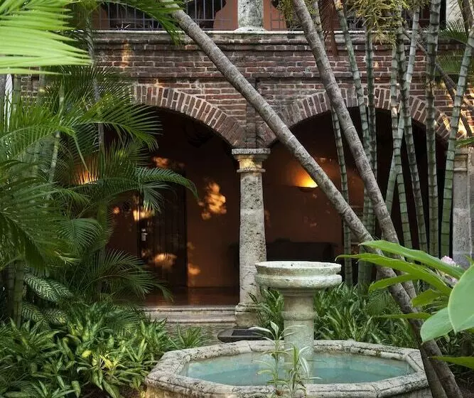 Fogadó Hodelpa Nicolas de Ovando