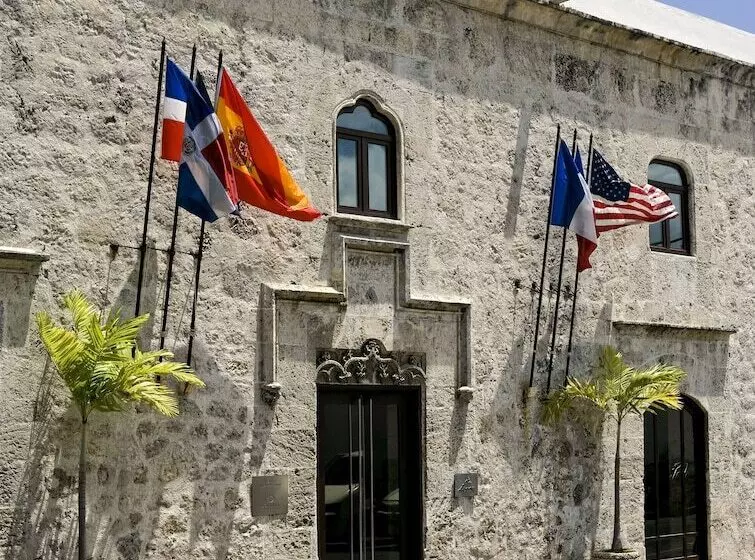 Fogadó Hodelpa Nicolas de Ovando