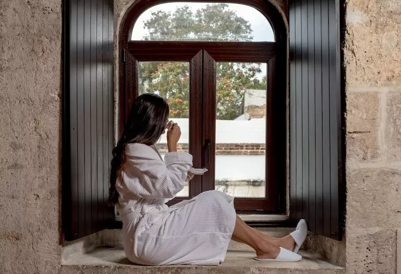 Fogadó Hodelpa Nicolas de Ovando