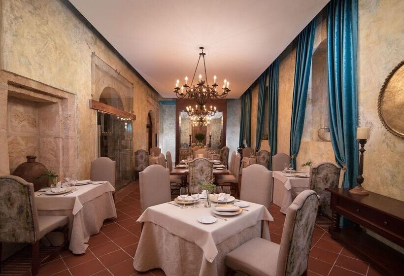 مسافرخانه Hodelpa Nicolas de Ovando