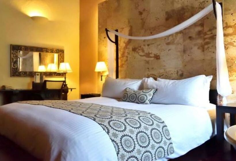 مسافرخانه Hodelpa Nicolas de Ovando