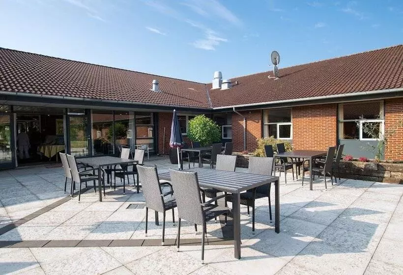 ホテル Lynggaarden