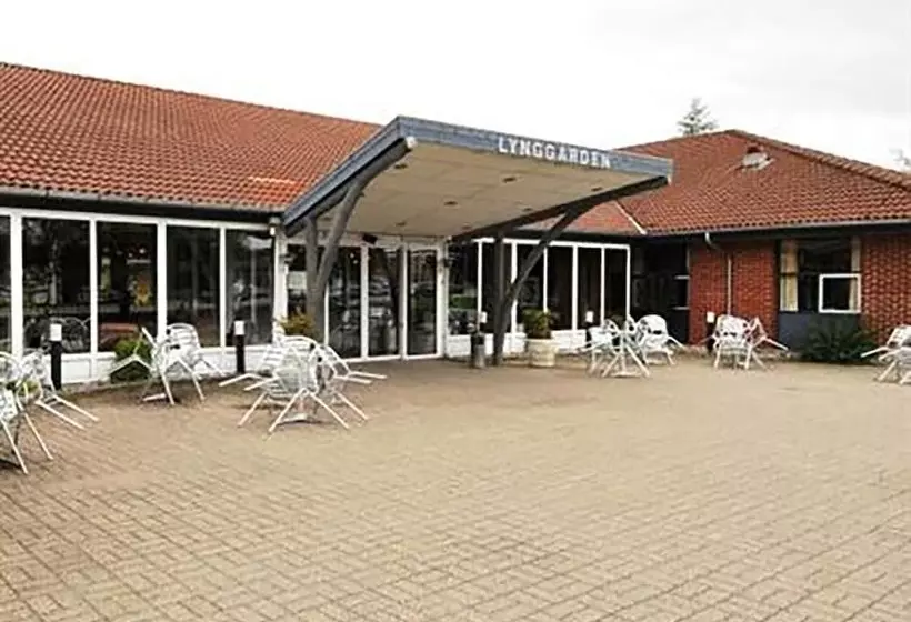 ホテル Lynggaarden