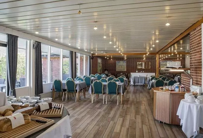 ホテル Lynggaarden