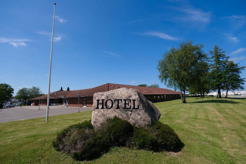 בית מלון כפרי Lynggaarden